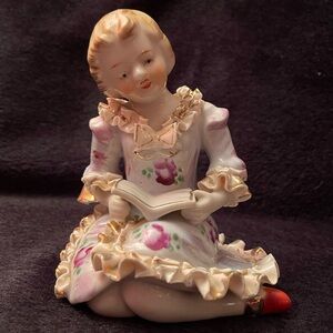 Antique (1900-1940) Porcelain Figurine Seated Girl Reading a Book Made in Japan